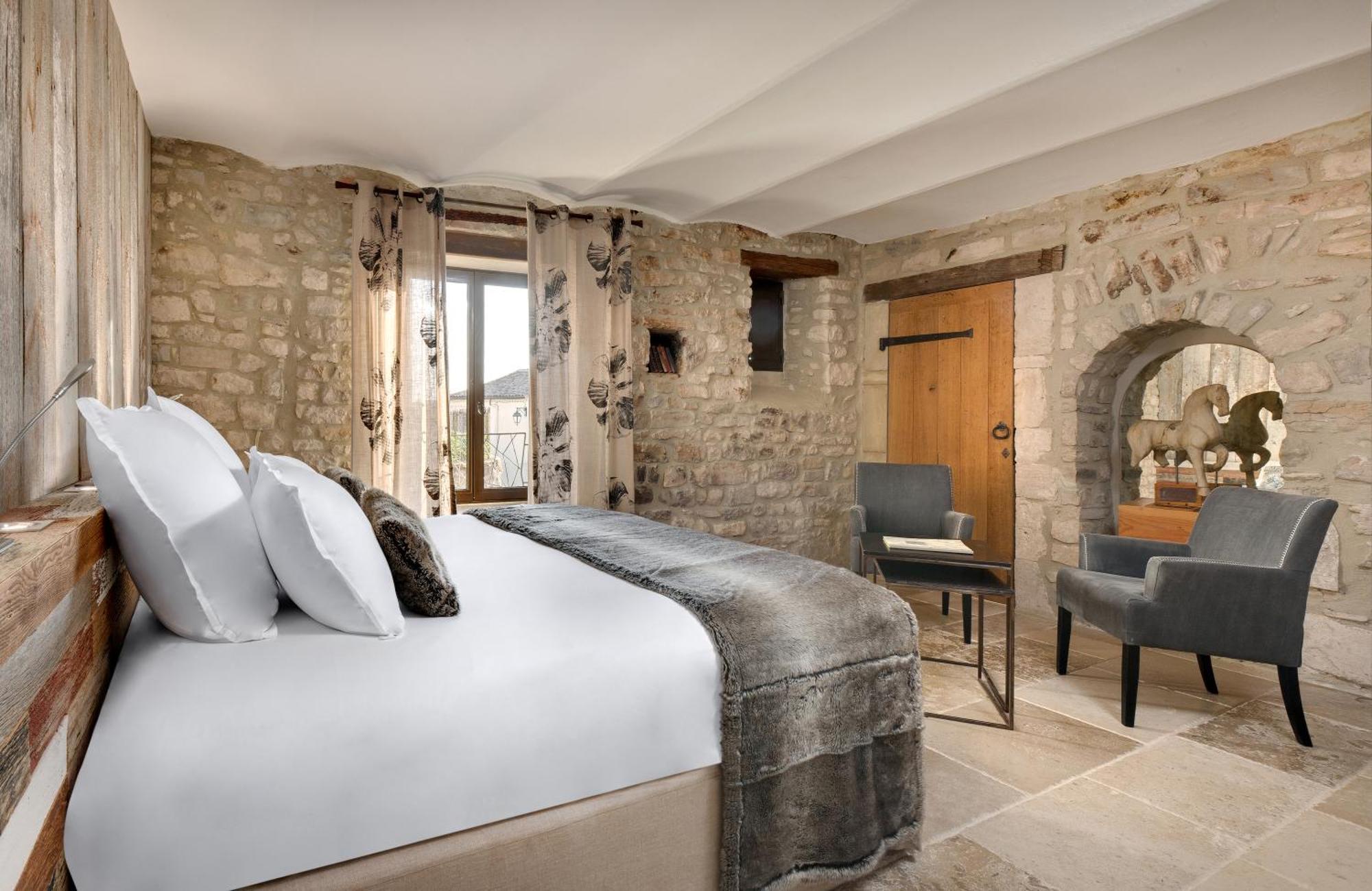 La Maison Du Passage - Chambres, Et Restaurant Couette-café *
